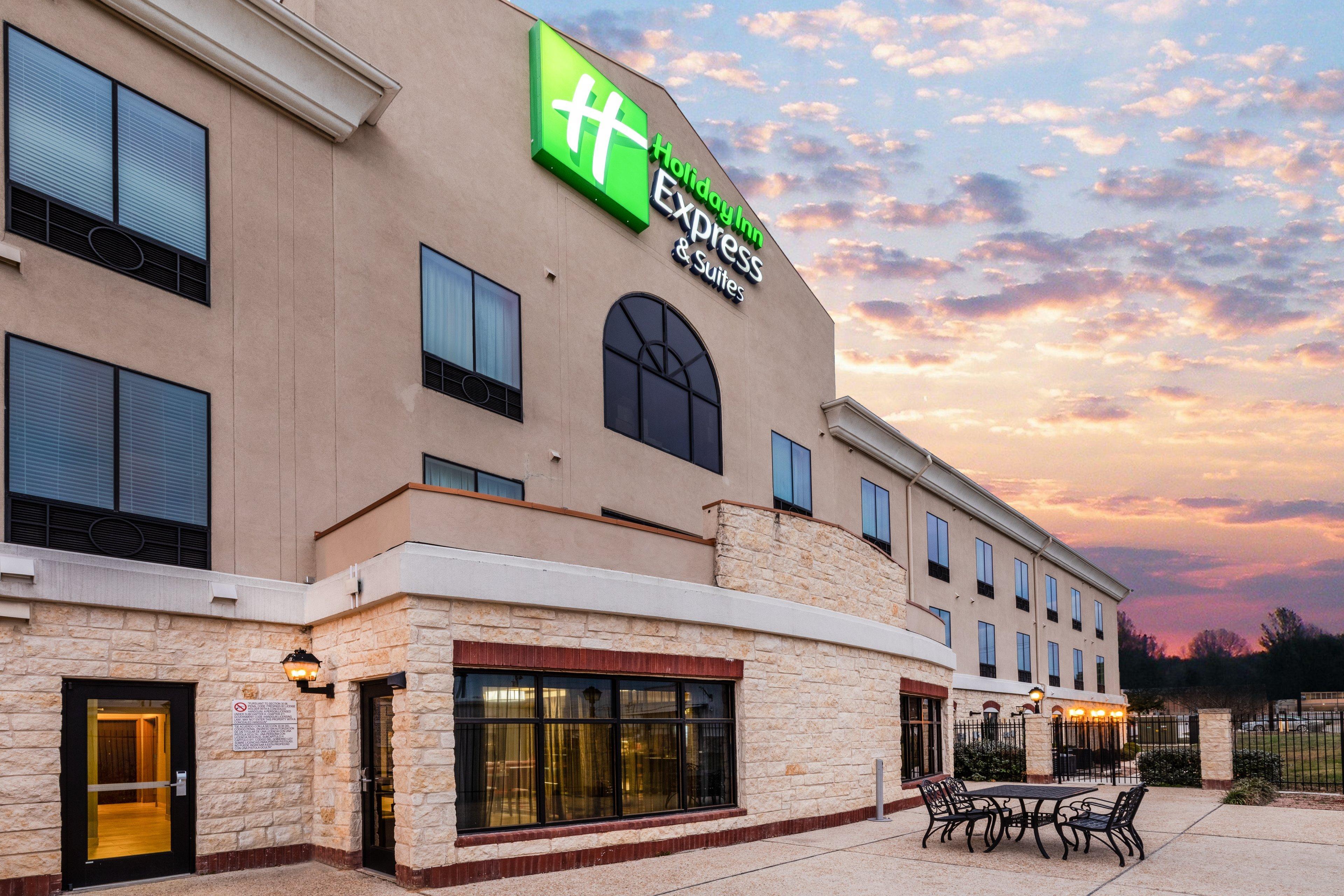 Holiday Inn Express Hotel & Suites Floresville By Ihg Екстериор снимка