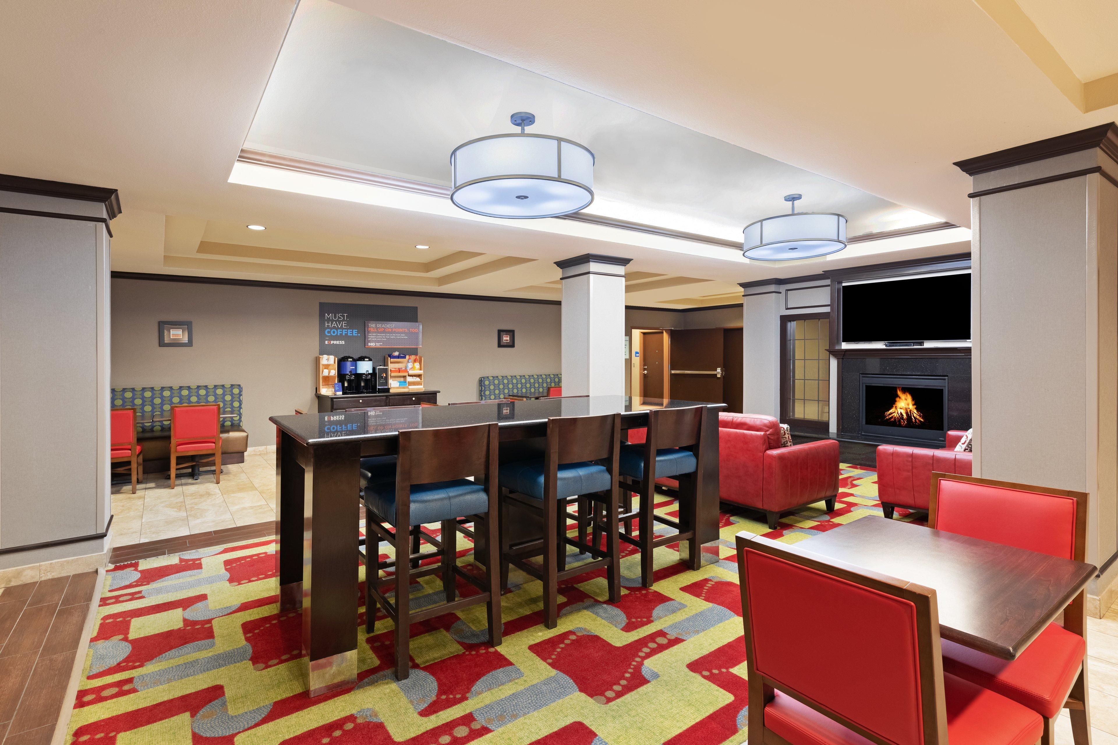Holiday Inn Express Hotel & Suites Floresville By Ihg Екстериор снимка