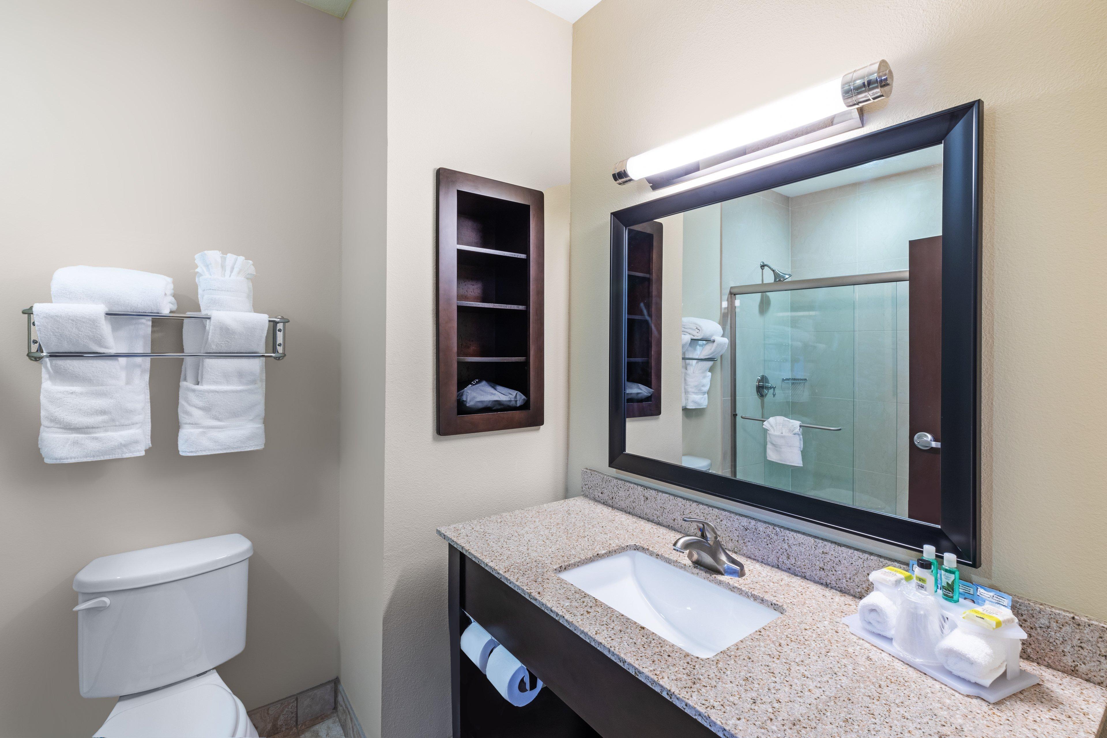 Holiday Inn Express Hotel & Suites Floresville By Ihg Екстериор снимка